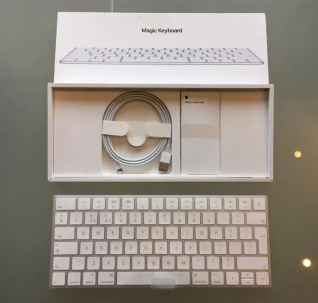 Apple Wireless Magic Keyboard (A1644) - Excellent Condition in Original Box