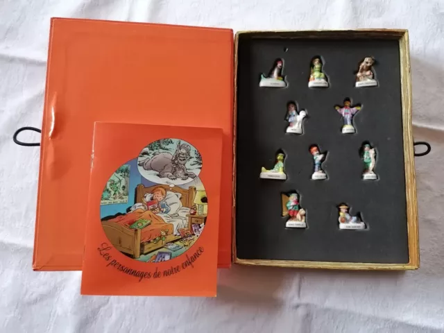 Coffret de fèves "Les personnages de notre enfance" en porcelaine avec livret