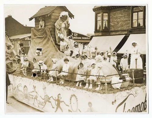 1st Cotton Queen Carnival Parade Blackpool 1930 Withnell Rd South Shore Rhyme