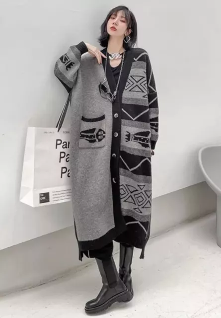 Cardigan lungo spigoloso nero grigio morbido lavorato a maglia astratto arte azteca urbana 10 12