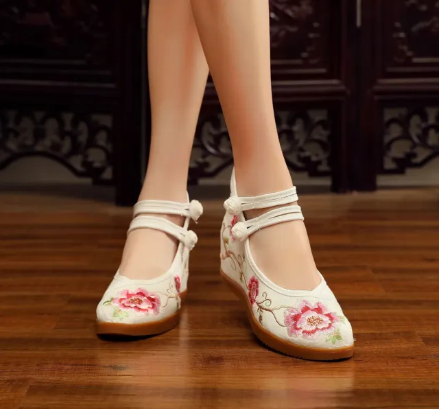 Women's Chinese Style Wedge Pumps Ankle Strap Embroidery High Heels Footwear