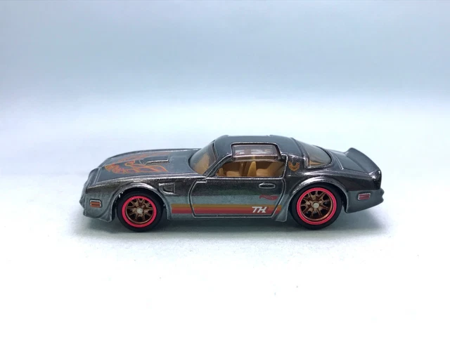 2024 Hot Wheels Super Treasure Hunt '77 Pontiac Firebird T/A In Protector