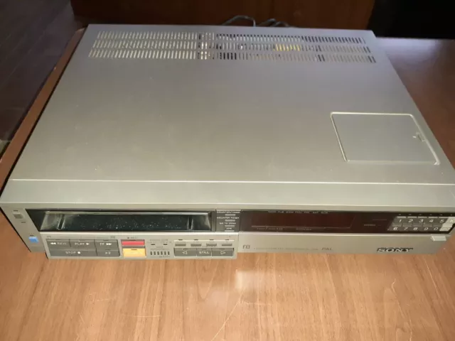 Video Cassette Recorder Sony SL-C9E beta