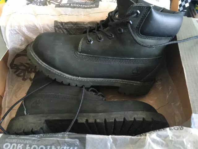 Timberland boys & Girls Black Boots Size 2.5 euro & 2uk