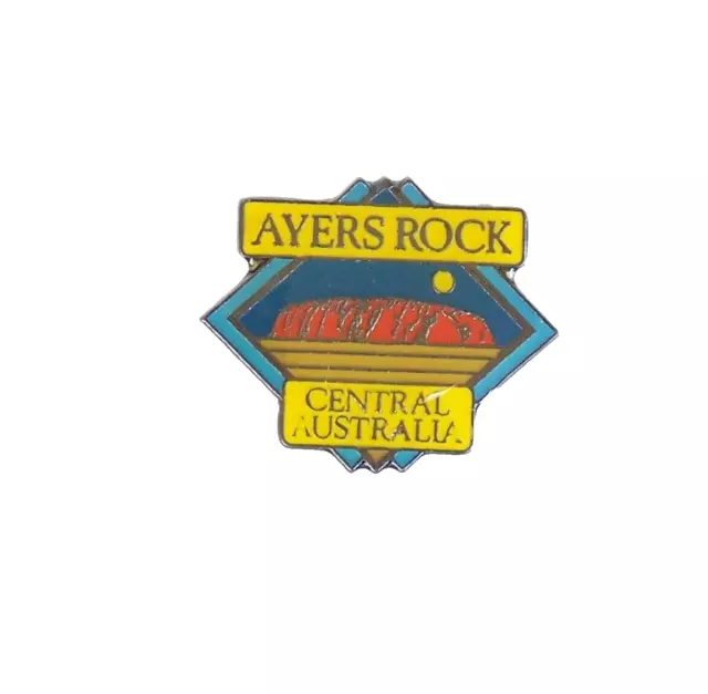 Vintage Ayers Rock Australia Nt Travel Souvenir Lapel Hat Tie Pin Brooch Badge