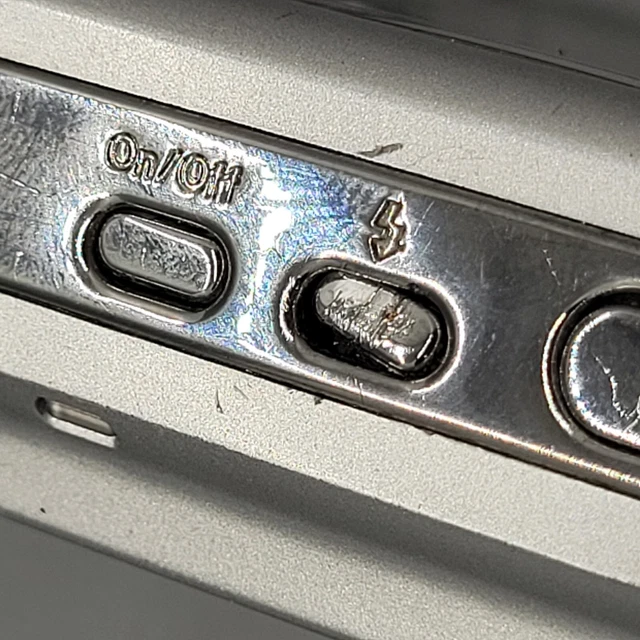 Kodak EasyShare M1073 IS 10,2 megapixel fotocamera digitale compatta argento testato 19