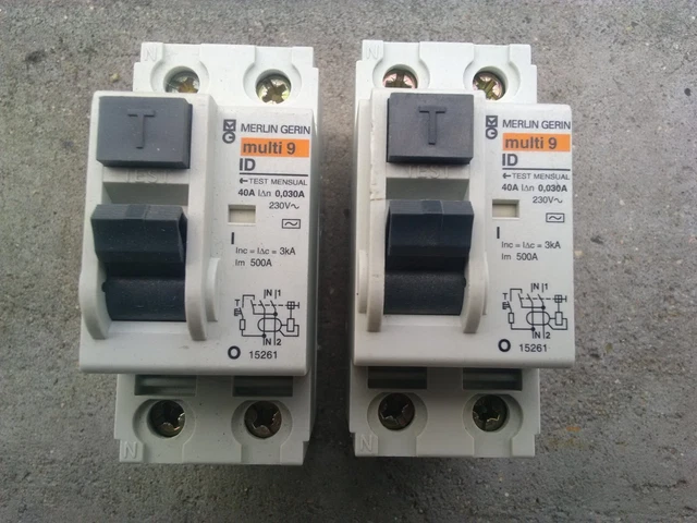 Interrupteur Différentiel Merlin Gerin 23199 300mA - Neuf Sans Emballage
