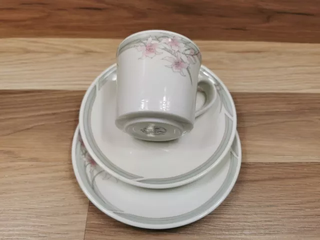 Royal Doulton Fresh Flowers Mayfair Tea Trio - Tea Cup ,Saucer & Side Plate