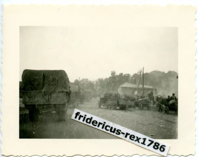 F5 photo GrenRgt503 eastern front HKL direction Minsk, Lithuania Vilnius truck column