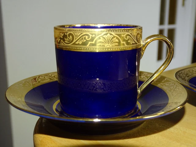LIMOGES 2 TASSES A Cafe Porcelaine Bleu De Four Dorure EUR 60,00