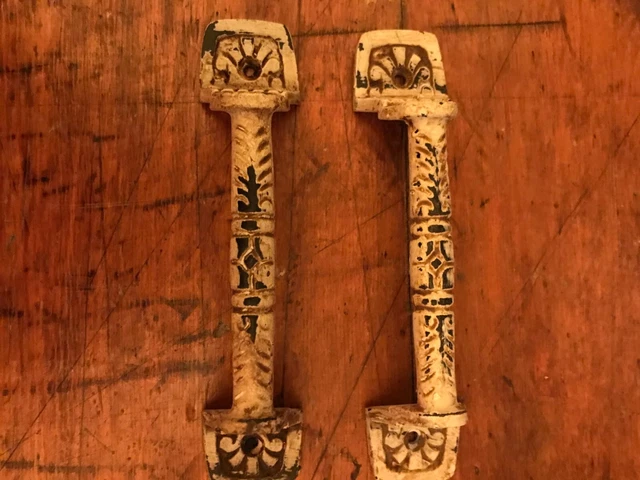  (2) CAST IRON Rustic  Vintage Style Cabinet Door  Drawer Handles Pulls