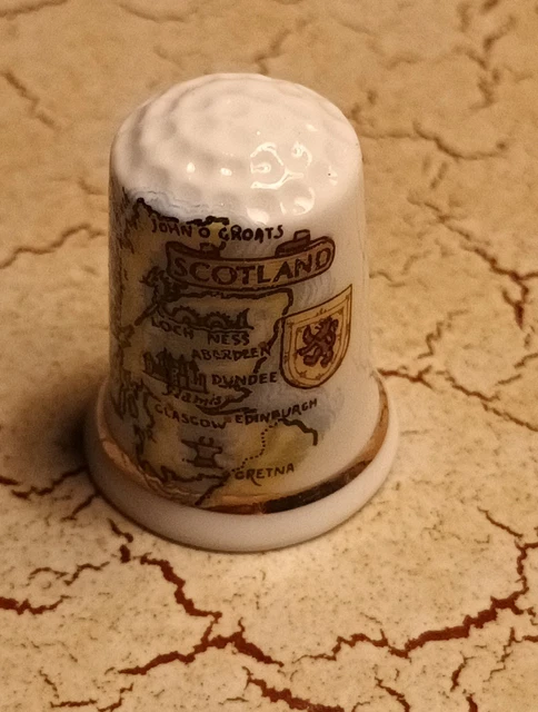 Birchcroft Porzellan Fingerhüte - 3er Set 'Love Is Pairs', Handbemalt Mit Gold