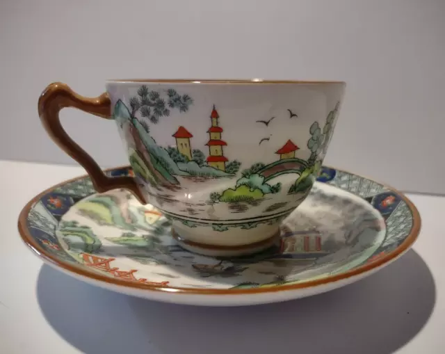 Vintage Crown Staffordshire Tea cup & Saucer Fine bone china 5356