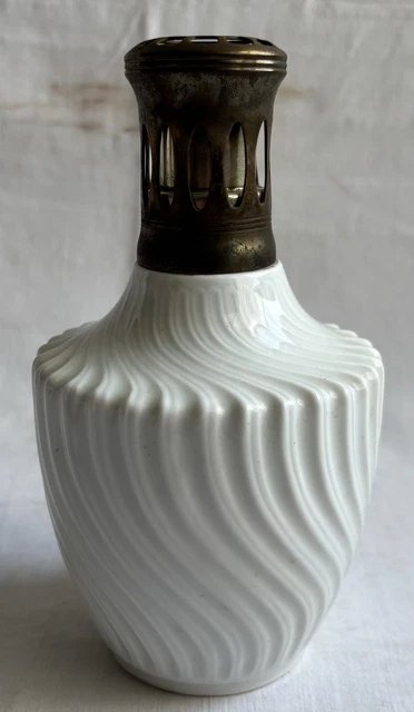 Lampe Berger En Porcelaine De Limoges Blanche Irisée - Vintage, Fonctionnelle