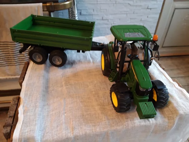 Les produits   Jouet miniature - Tracteur John Deere 7R 350  BRUDER