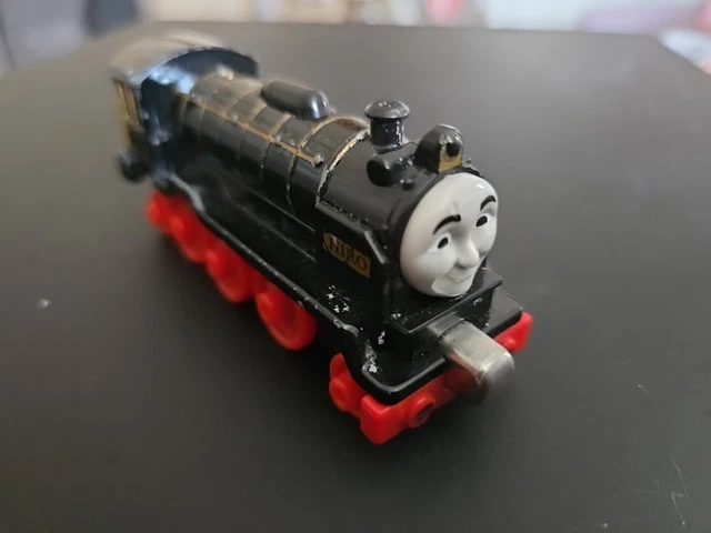 Hiro Tank Engine Rusted THOMAS THE TANK Engine Take and Play Engine HIRO and TENDER No 51 ...