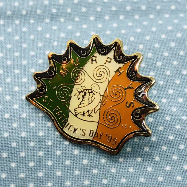 Vtg 1995 Murphy's Pub Seattle WA Lapel Pin - St Patricks Day 95