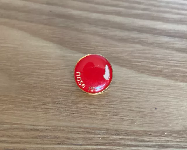 Comic Relief Red Nose Day 1999 Vintage Pin Badge Retro Vintage Charities Charity