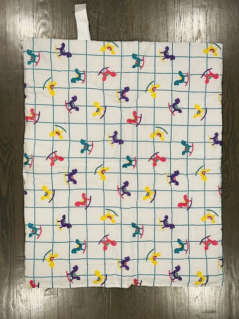 NUEVO DE LOTE ANTIGUO De colección Años 90 Caballo mecedor Pony Cuna Bebé Manta Edredón BALIZA