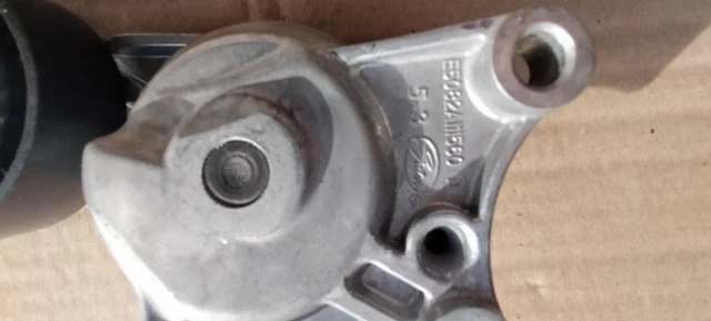 galet tendeur courroie accessoire Peugeot Citroën 1,6 L HDI Gates E5082A111560 2