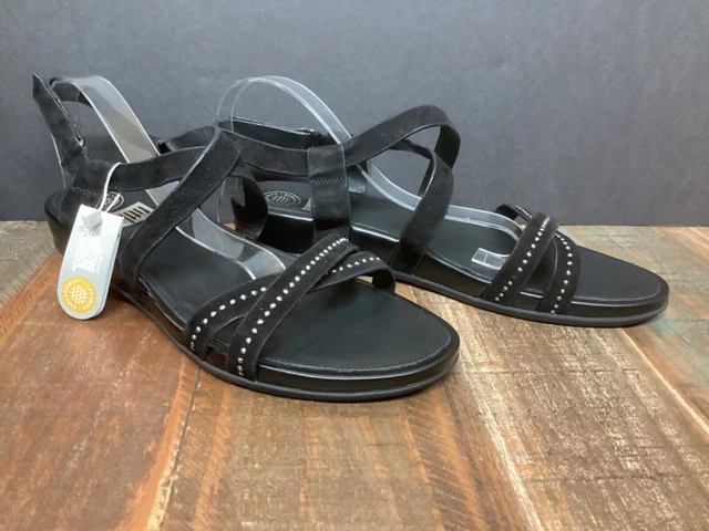 New FitFlop Woman's Lumy Criss Cross black Suede w/Studs flats Sandals sz 11