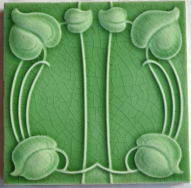 English Art Nouveau Tile. H & R JOHNSON.  C1905.