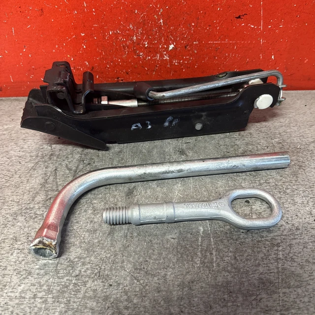 Kawasaki 25023-1008 cache voyant tableau de bord KZ300 KZ400 Z400 400 Z Kawasaki 25023-1008 cache voyant tableau de bord KZ300 KZ400 Z400 400 Z