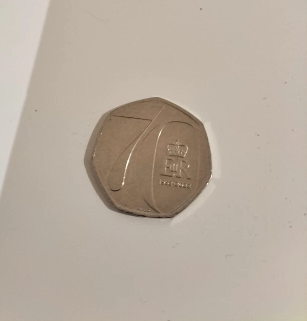 HM QUEEN ELIZABETH II Platinum Jubilee 70 Years commemorative 50p coin