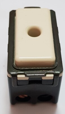 Bticino bticino serie Magic art 5124 10A 48V~ predispositore a jack 2NO nuovo vedi foto 