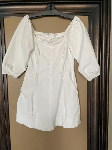 Astr Rabia puff shoulder elbow sleeve dress. Size Small. White.