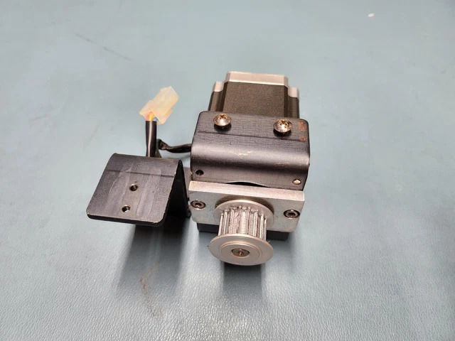 SWF Embroidery B-T1501 C-1502 X Motor 103H7126-2853 Sanyo Denki 05100100T000