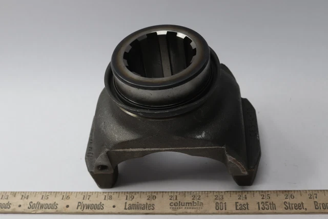 Series Bolt On 54 Spline End Yoke 1760HR