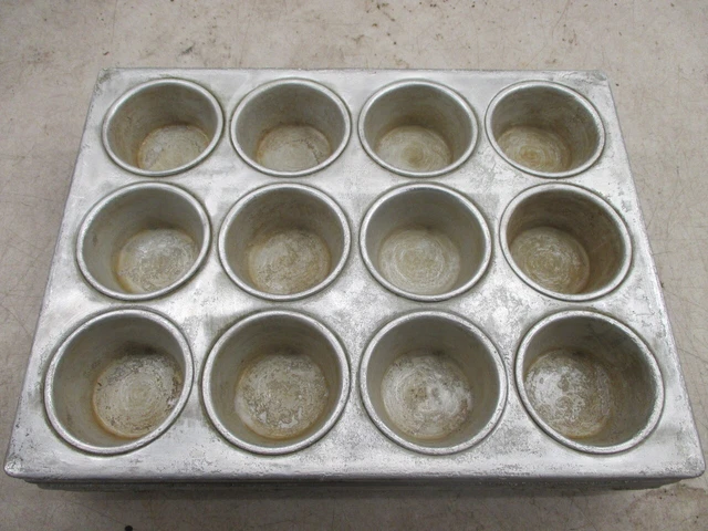 Lot of 5 12 cup heavy duty muffin pans