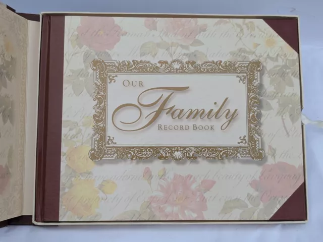 Our Family History : Record Book, Photograph Album & Family Tree Keepsake Book