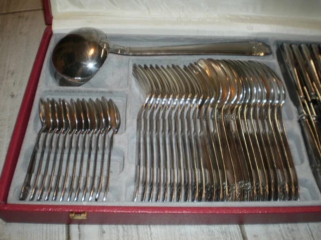 Ménagère en inox 24 pièces avec range couverts inclus BISTROT - Rouge