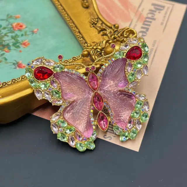 NEW Retro gemstone colored butterfly light luxury heavy industry standard brooch