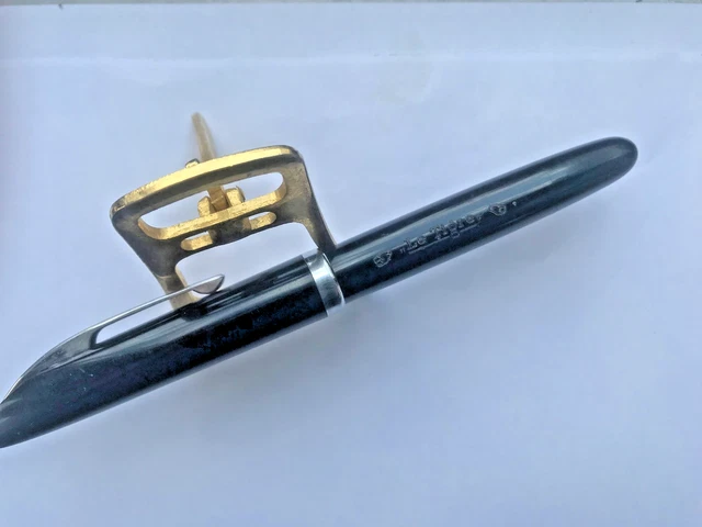 Stylo Plume Vintage Parker 17 - Made In France - Occasion - Modèle Prestige Noir