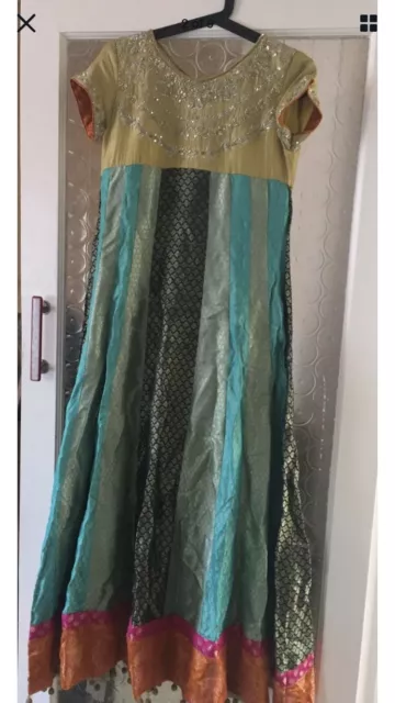 Costume Preloved Maria B/Asim Jofa/Maria B Anarkali Pakistanais Desiger taille S 3 pièces 2