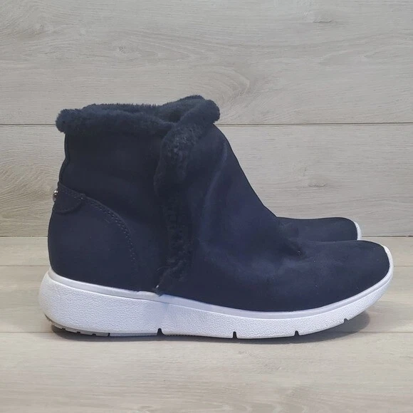 Anne klein therefore boot top