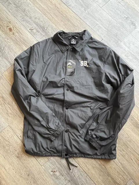MENS NIKE SB Shield Skate Coaches Jacket Size Medium CI2612