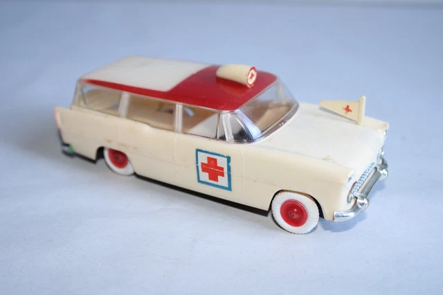 Miniature Ambulance Renault Minialuxe - Échelle 1:32 - Occasion Very Good