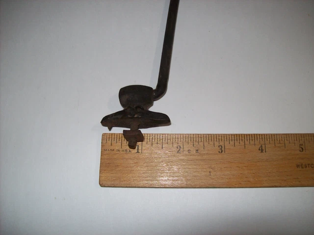 old vintage Cast Iron Hook Plant or Sign Hanger, Rustic Old 12