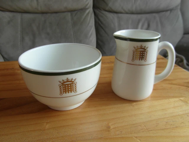 Jarra de leche y tazón de azúcar Portcullis de oro Wedgwood House of Commons