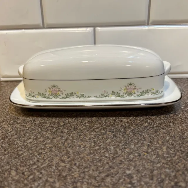 Noritake Fine China covered butter dish Early Spring