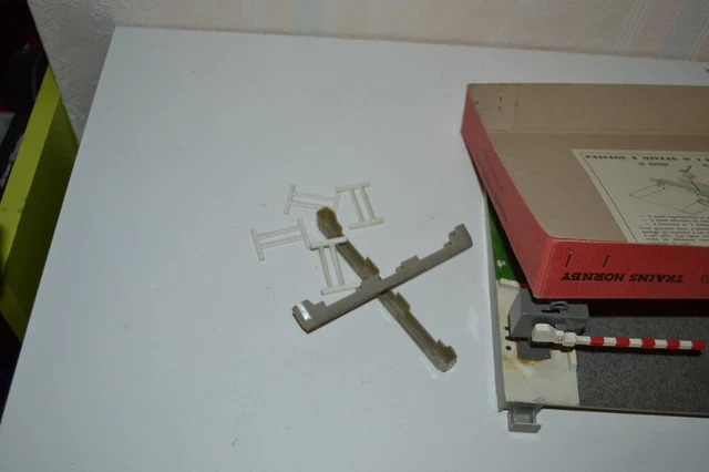 hornby eche O passage a niveau en plastique neuf en boite 4