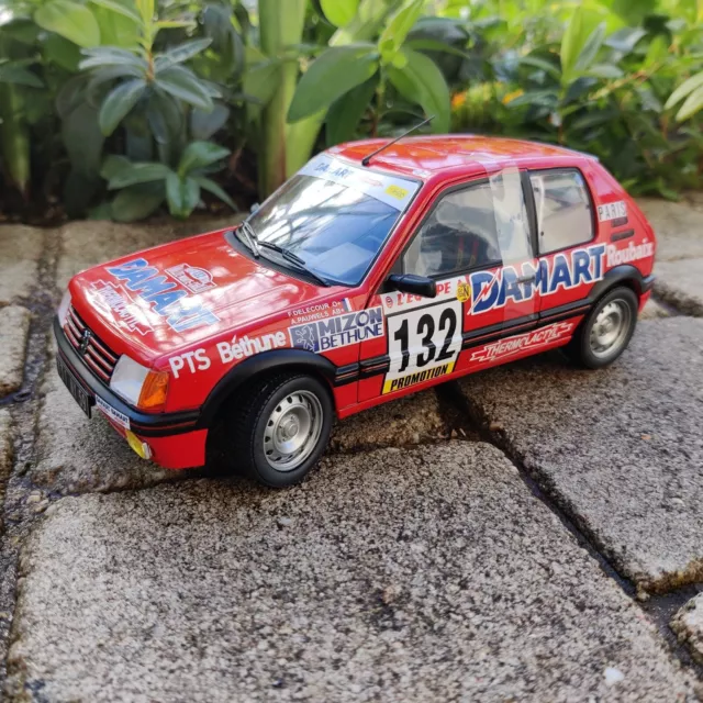 Solido Peugeot 205 Gti 1.6L Red #132 Delecour Rallye Monte Carlo 1986 1:18 Neuf