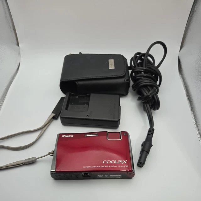 Nikon COOLPIX S60 ワインレッド　中古品 Nikon Coolpix S4100 IS HD Camera - Broken - sold AS IS, For