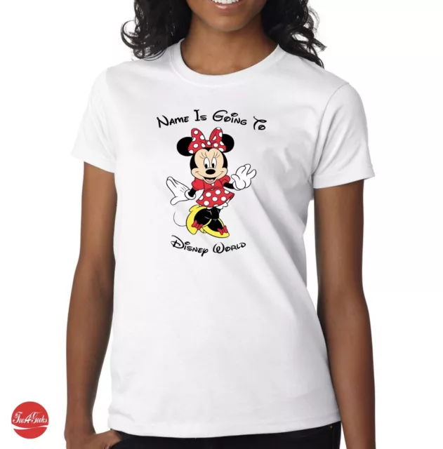 T-shirt personalizzata per bambini rosso Minnie YOUR NAME IS GOING TO DISNEY WORLD 2
