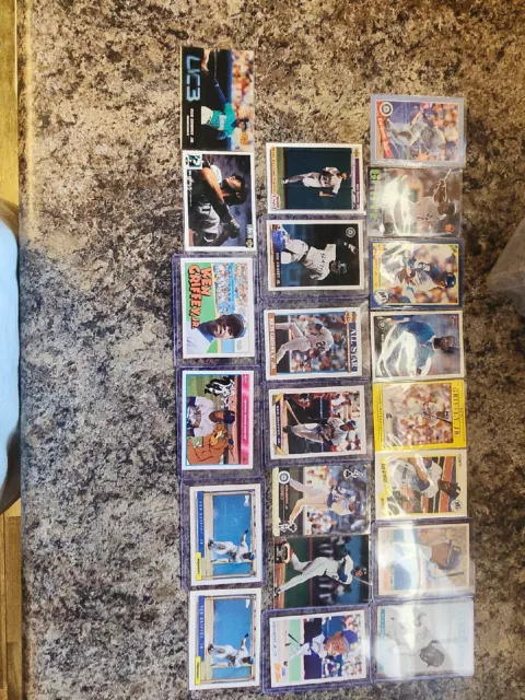 Ken Griffey Jr. Card Lot (21) Score,topps,UD, Fleer, Donruss.