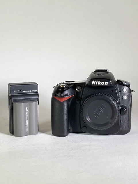 Nikon D90 12MP DSLR Camera Body with Battery and Charger Very Good Next Day Del